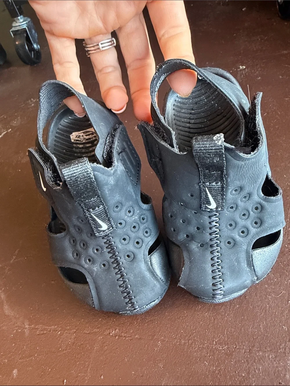 Nike Black Baby/Walker Sandals with Hook-and-Loop Strap